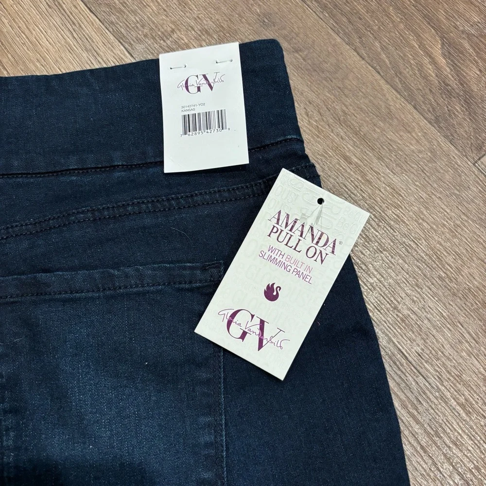 Gloria Vanderbilt Amanda Pull On Jeans Size 16 Average NWT - Picture 2 of 5